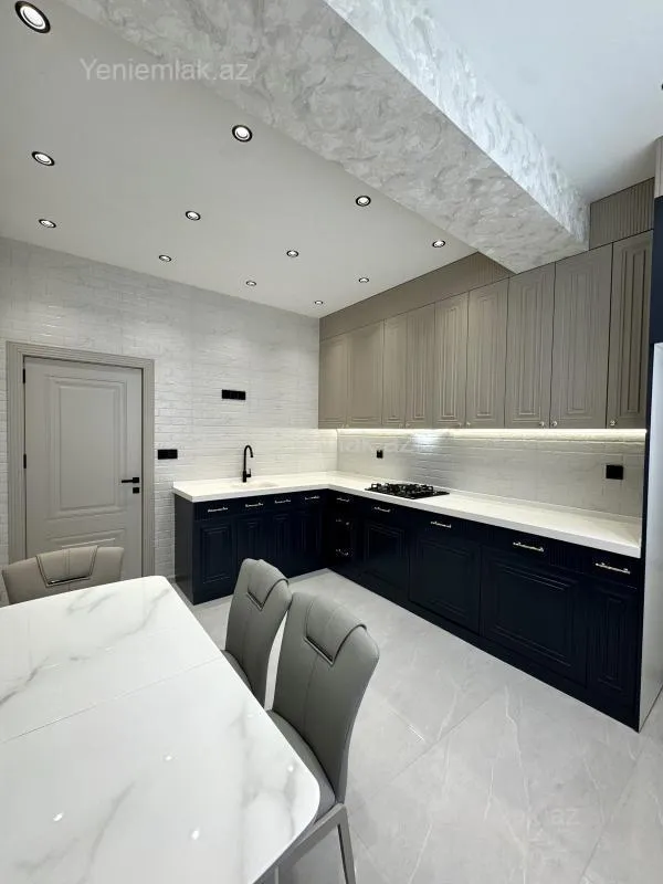 Satılır 2 otaqlı yeni tikili 80 m²