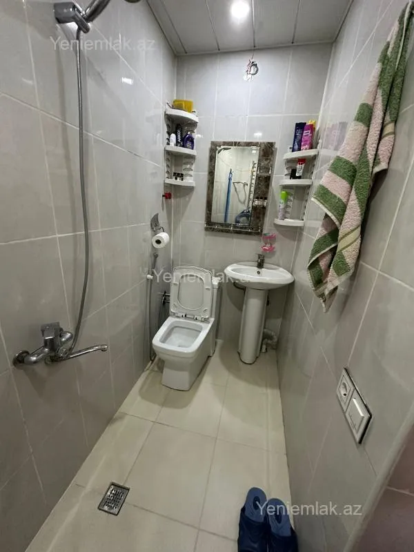 Satılır 4 otaqlı həyət evi 65 m²