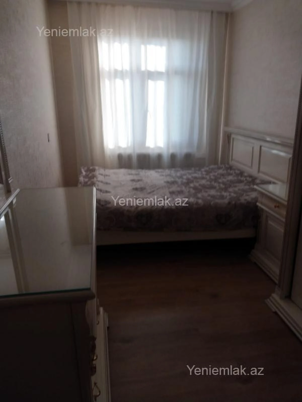 Satılır 2 otaqlı köhnə tikili 55 m²