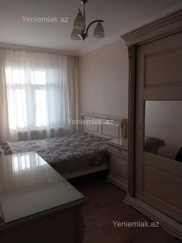Satılır 2 otaqlı köhnə tikili 55 m²