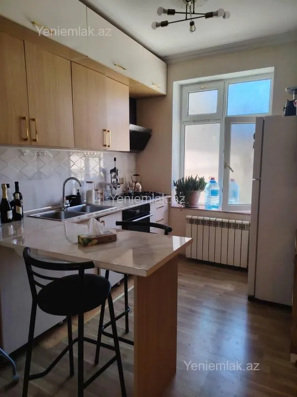 Satılır 3 otaqlı həyət evi 100 m²