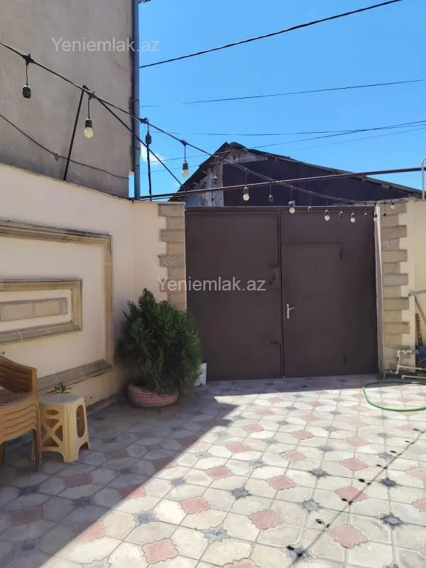 Satılır 3 otaqlı həyət evi 100 m²