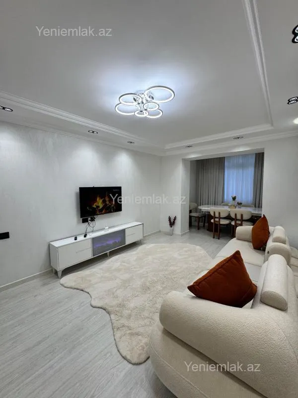 Satılır 3 otaqlı köhnə tikili 70 m²
