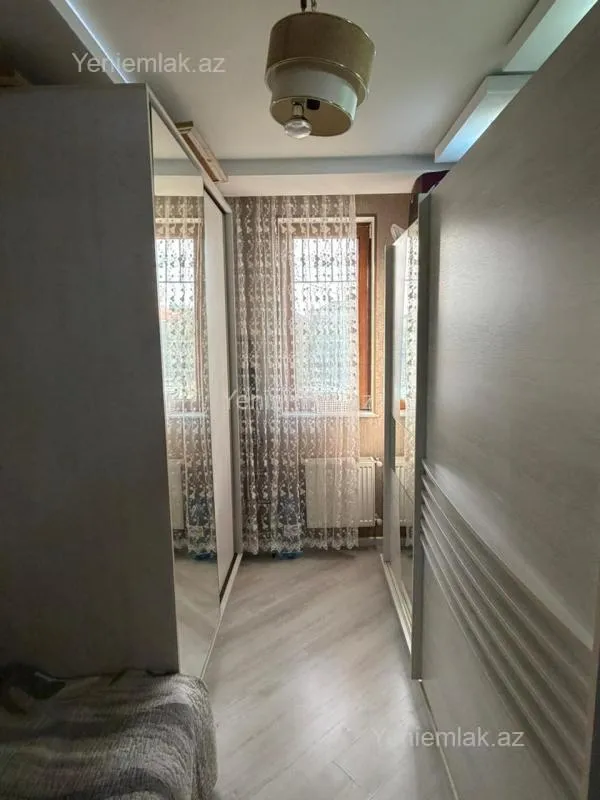 Satılır 3 otaqlı köhnə tikili 56 m²
