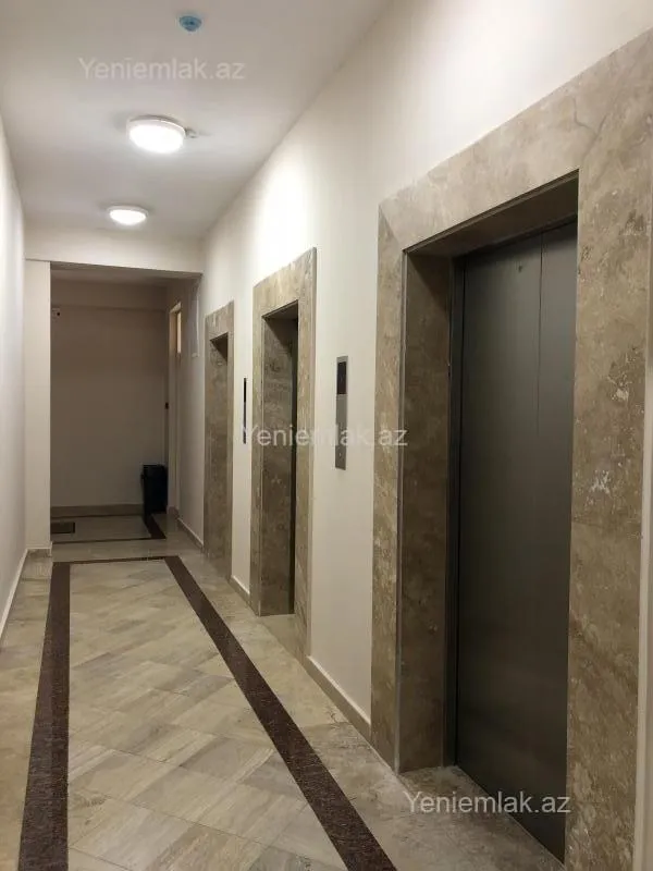 Satılır 4 otaqlı yeni tikili 185 m²