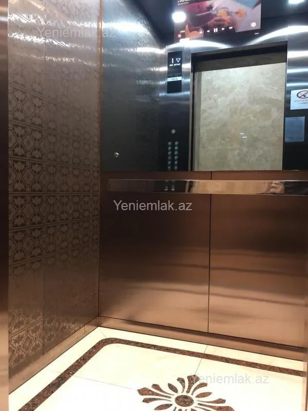 Satılır 4 otaqlı yeni tikili 185 m²