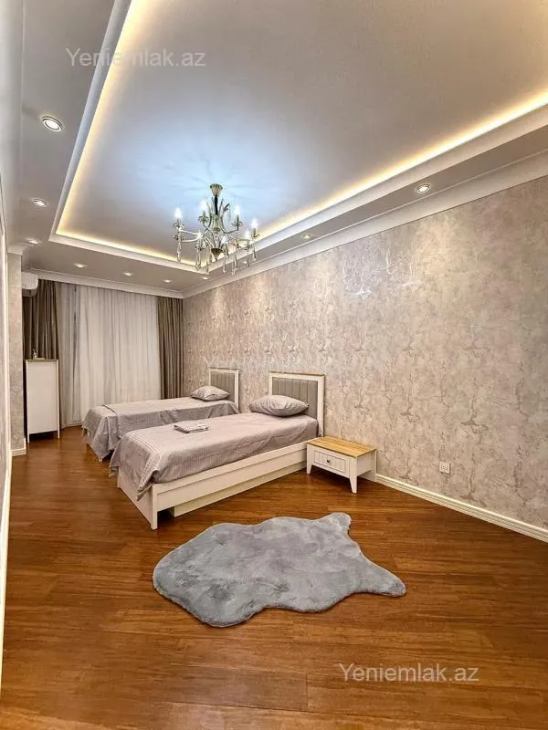 Satılır 4 otaqlı yeni tikili 185 m²