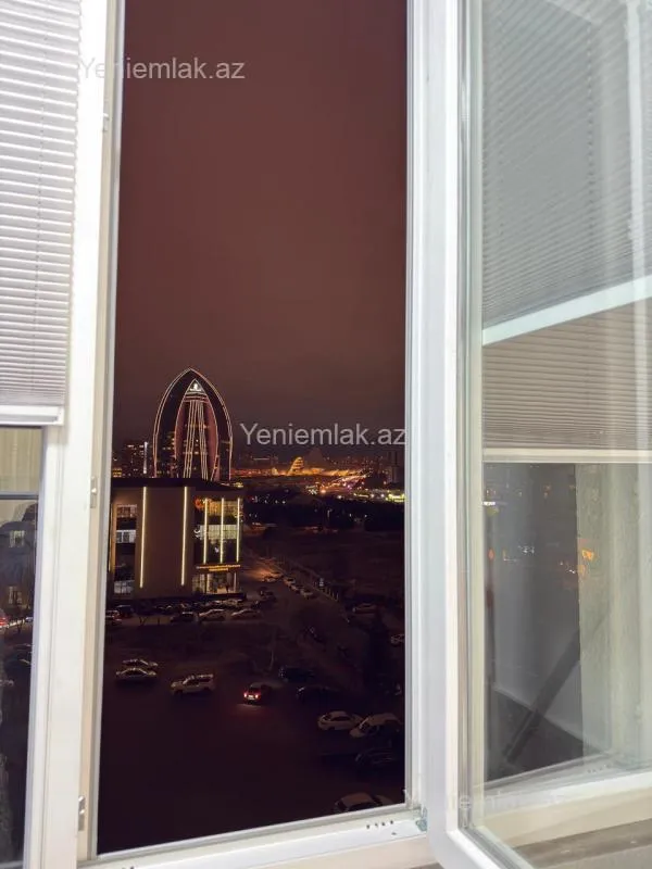 Satılır 3 otaqlı köhnə tikili 90 m²