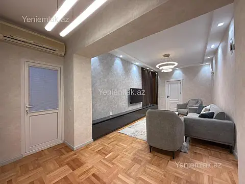 Satılır 3 otaqlı köhnə tikili 90 m²