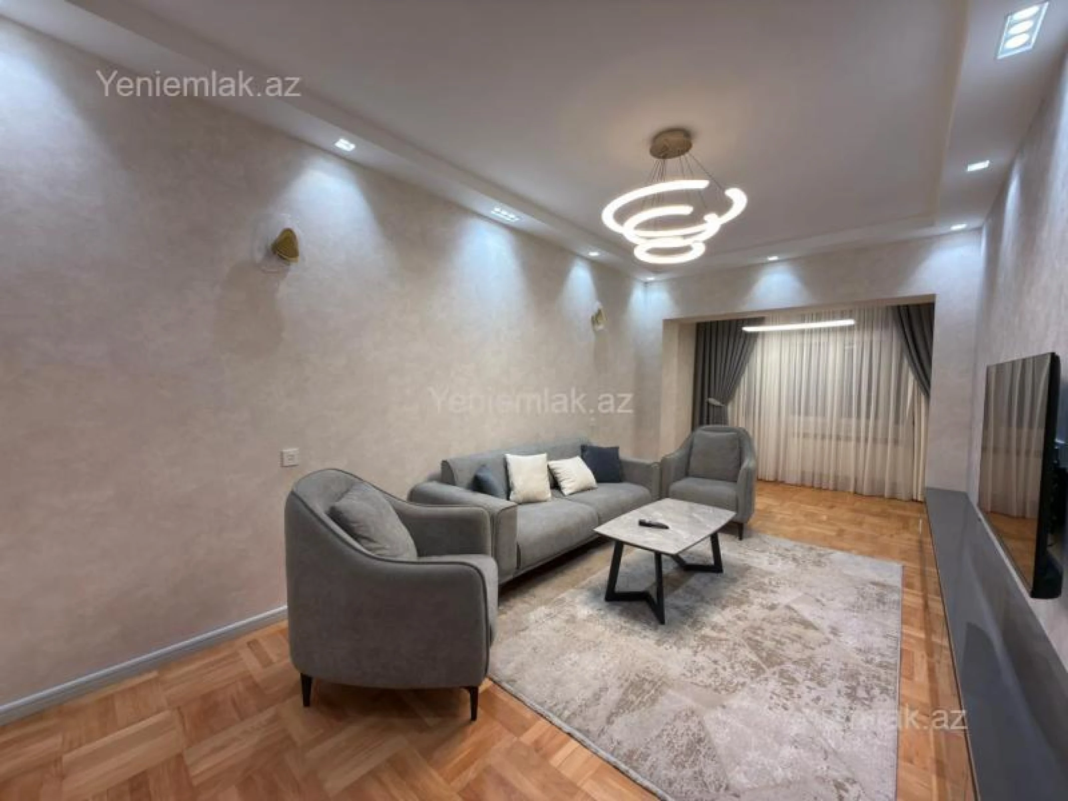 Satılır 3 otaqlı köhnə tikili 90 m²