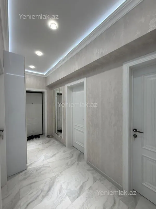 Satılır 3 otaqlı köhnə tikili 90 m²