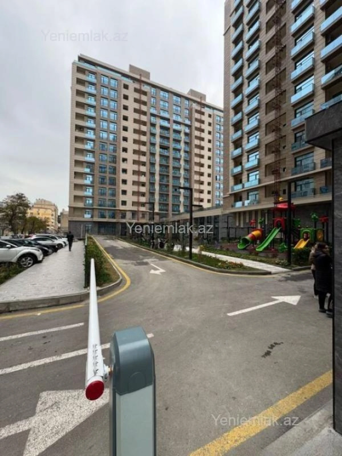 Satılır 3 otaqlı yeni tikili 120 m²