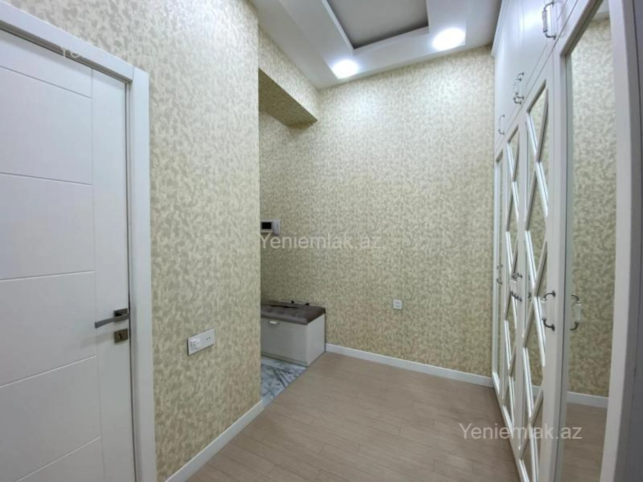 Satılır 3 otaqlı yeni tikili 118 m²