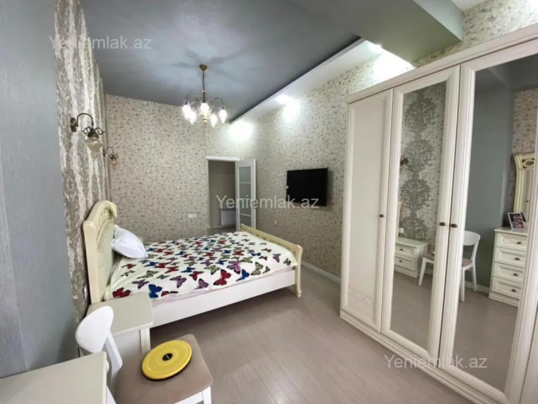 Satılır 3 otaqlı yeni tikili 118 m²