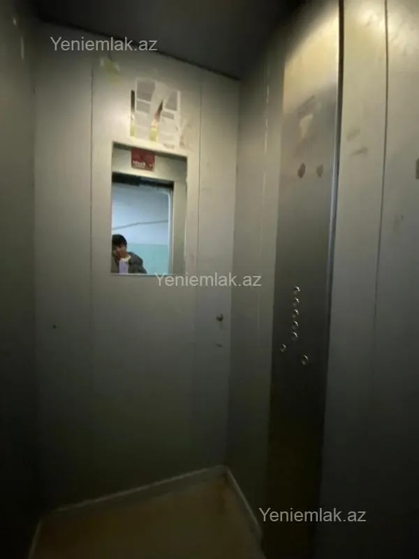 Satılır 2 otaqlı köhnə tikili 62 m²