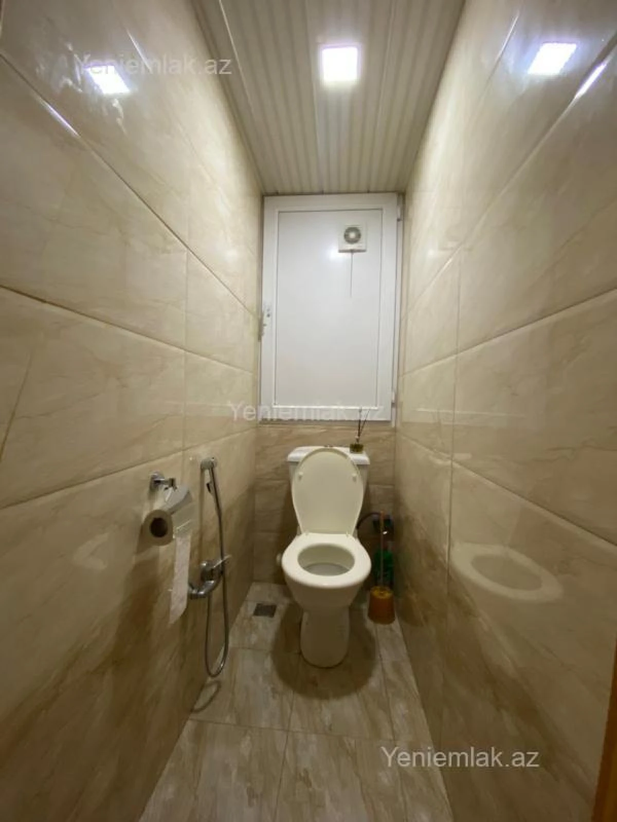 Satılır 2 otaqlı köhnə tikili 62 m²