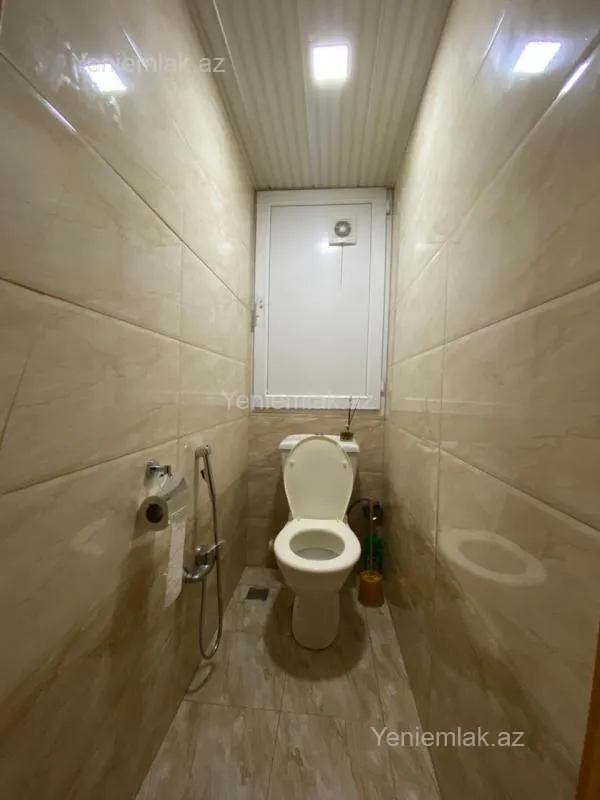 Satılır 2 otaqlı köhnə tikili 62 m²