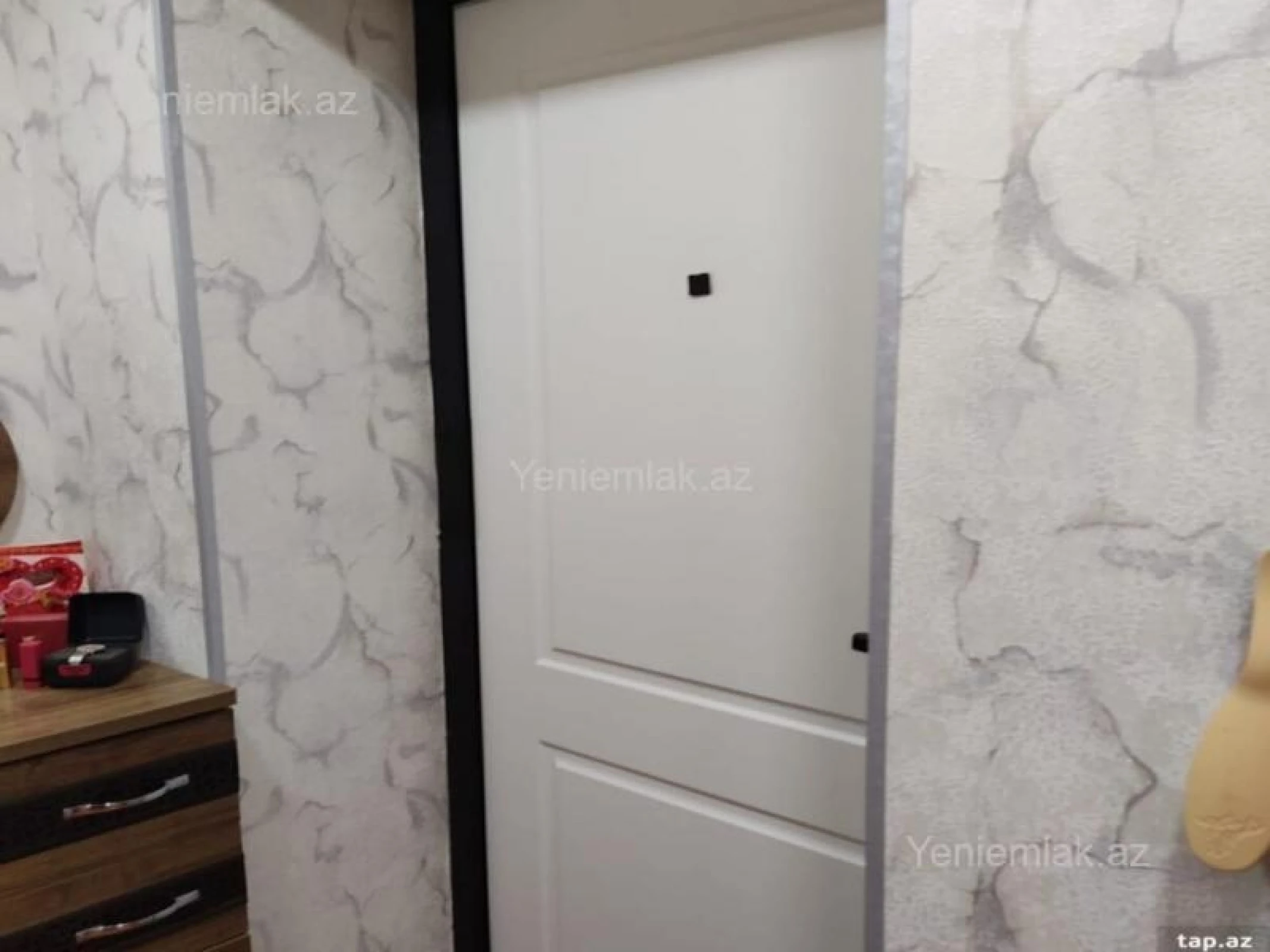 Satılır 2 otaqlı köhnə tikili 50 m²