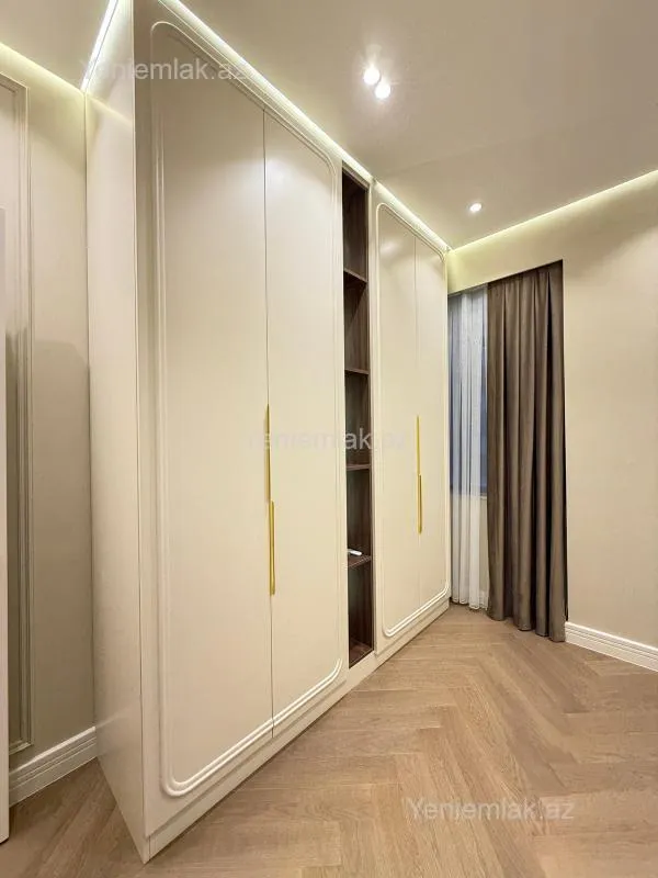 Satılır 3 otaqlı yeni tikili 85 m²