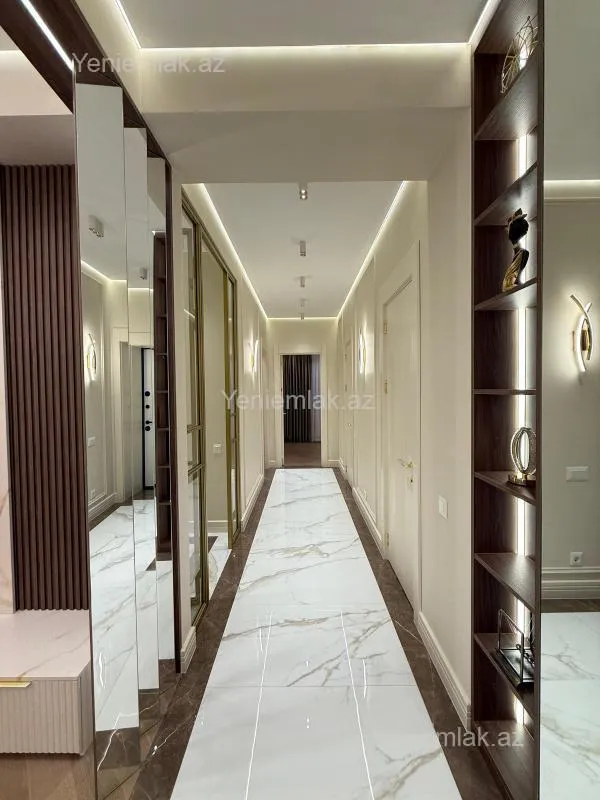 Satılır 3 otaqlı yeni tikili 85 m²