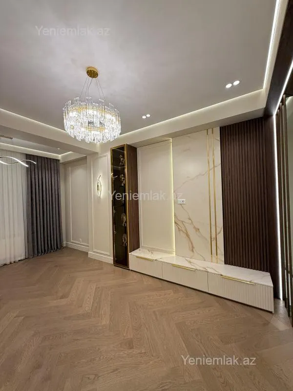 Satılır 3 otaqlı yeni tikili 85 m²