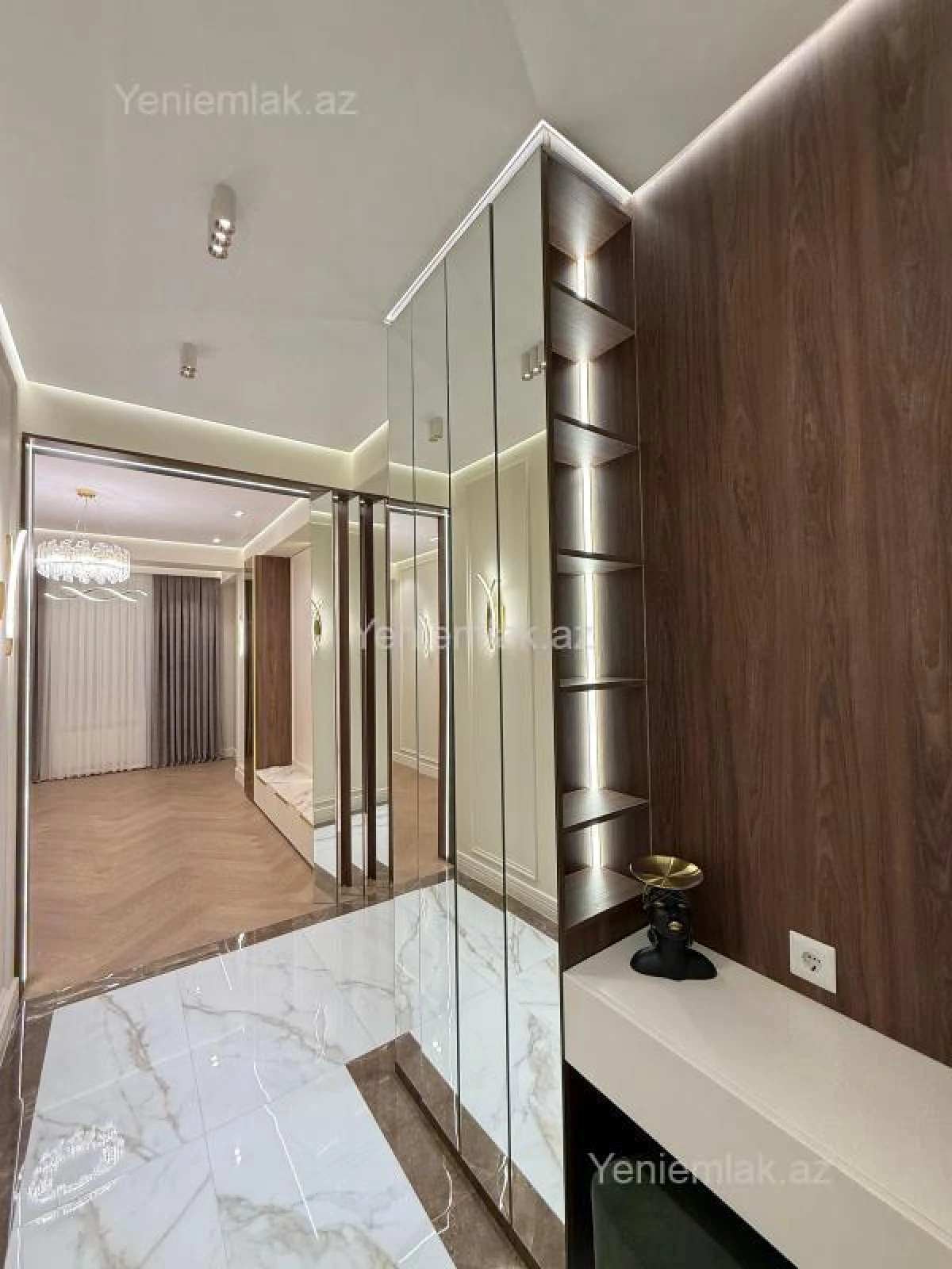 Satılır 3 otaqlı yeni tikili 85 m²