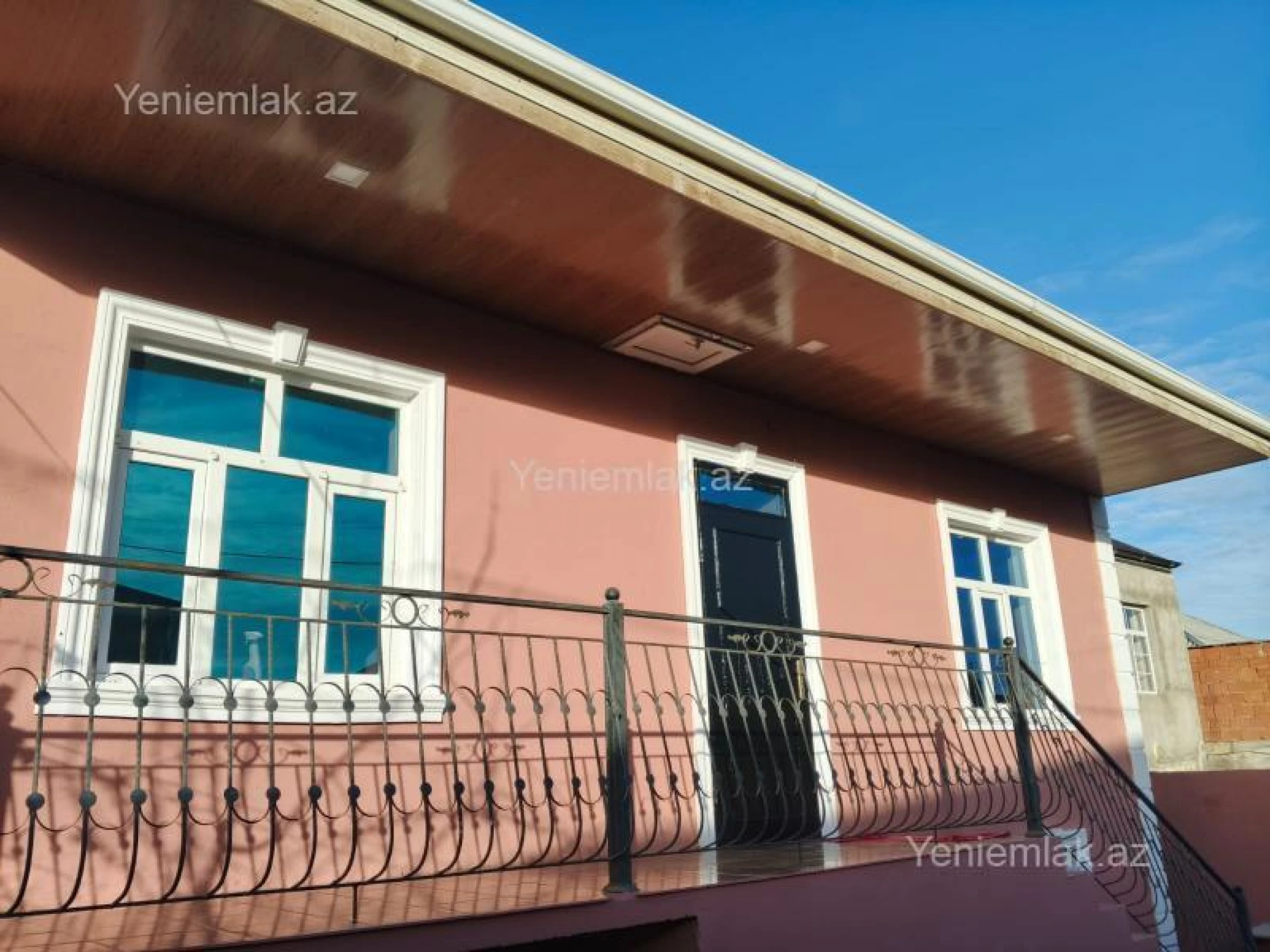 Satılır 3 otaqlı həyət evi 120 m²