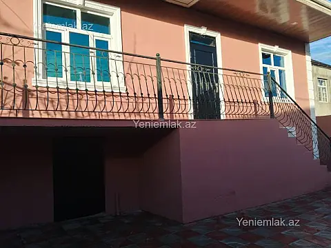 Satılır 3 otaqlı həyət evi 120 m²
