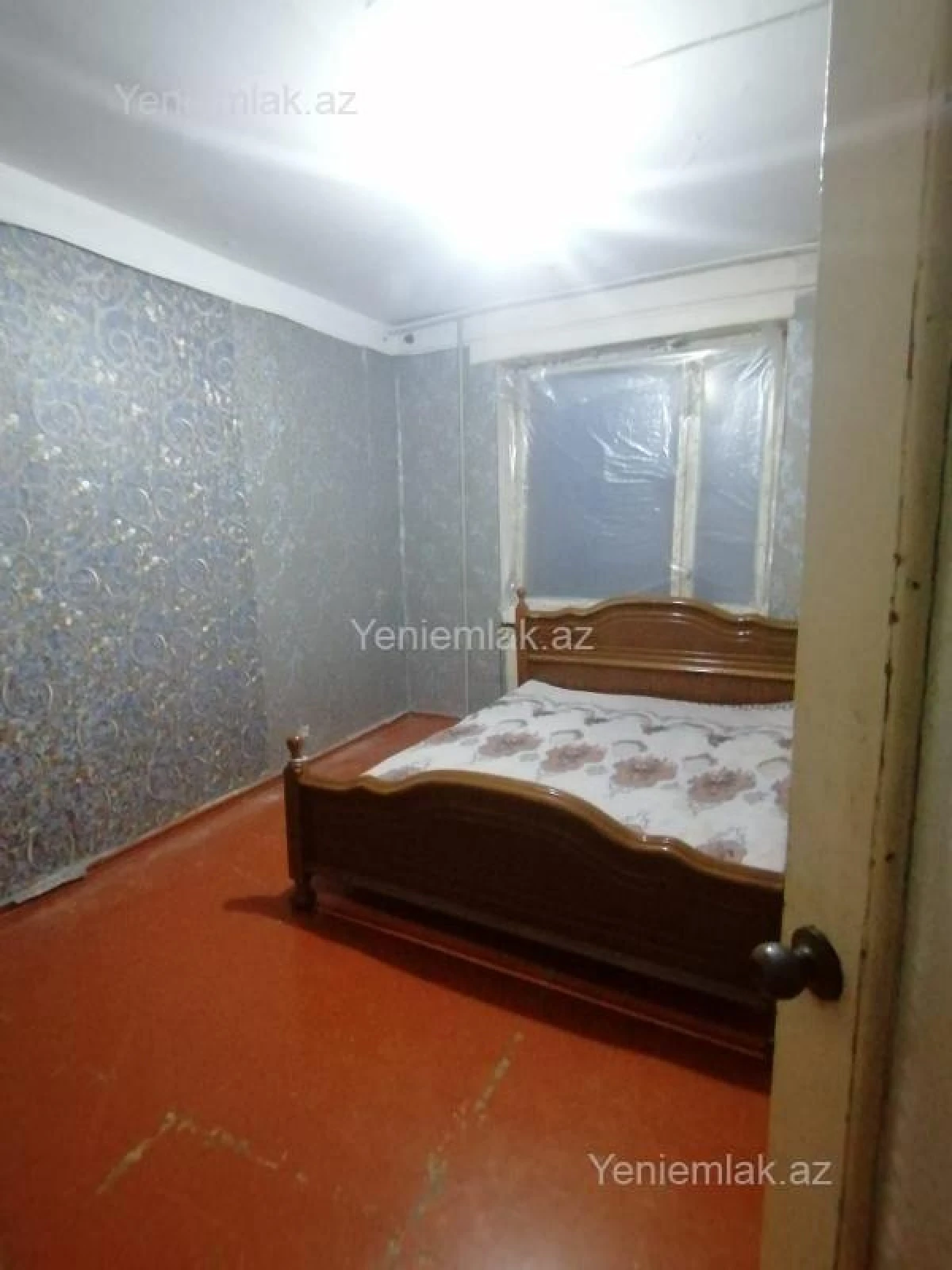 Satılır 2 otaqlı köhnə tikili 65 m²