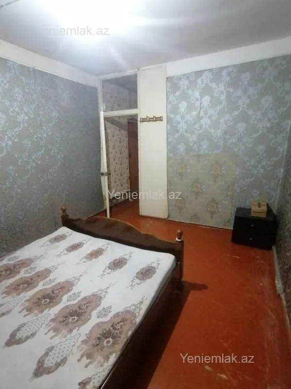 Satılır 2 otaqlı köhnə tikili 65 m²