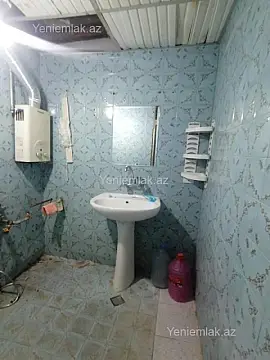 Satılır 2 otaqlı köhnə tikili 65 m²