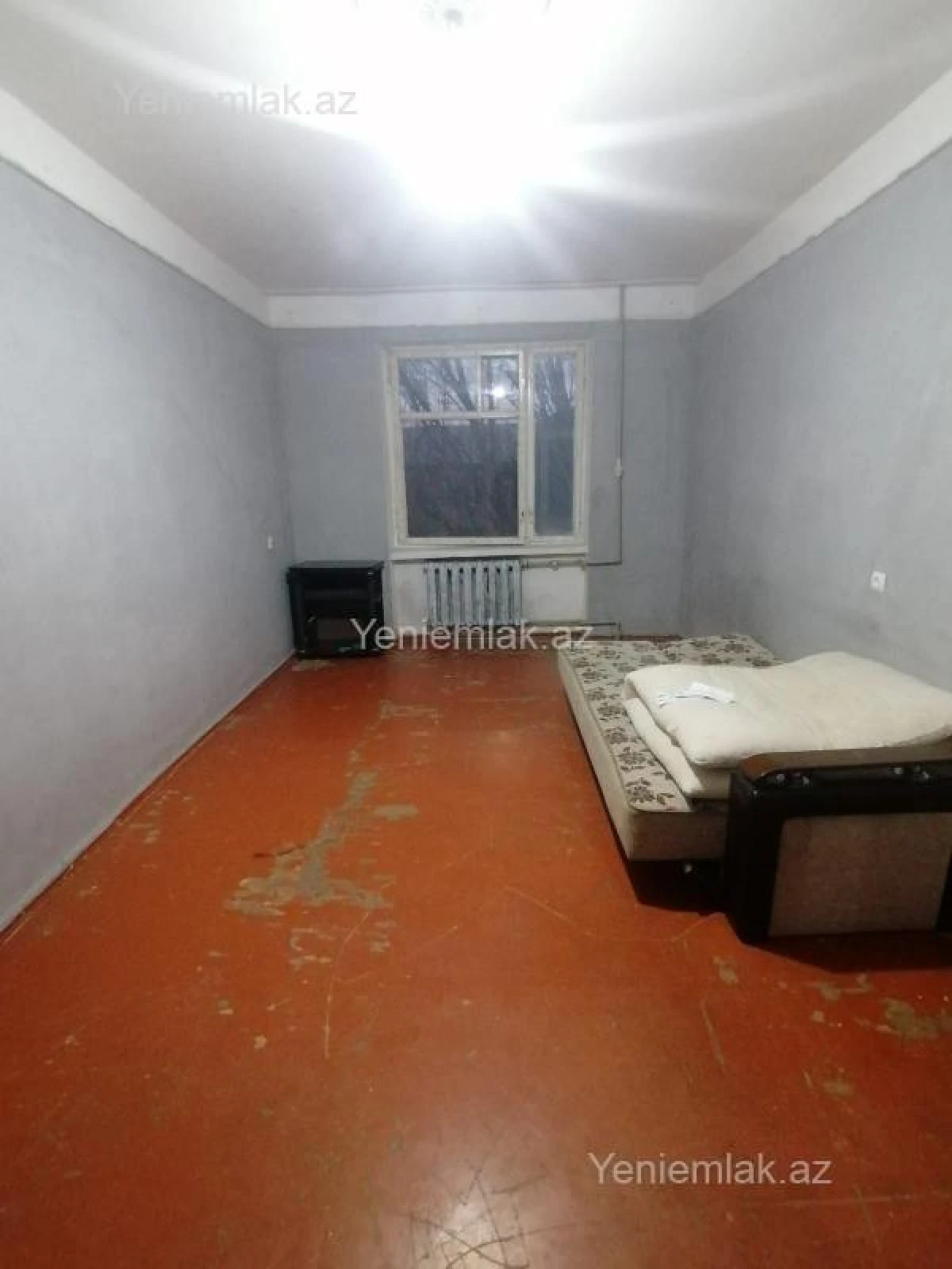 Satılır 2 otaqlı köhnə tikili 65 m²