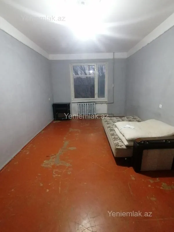 Satılır 2 otaqlı köhnə tikili 65 m²