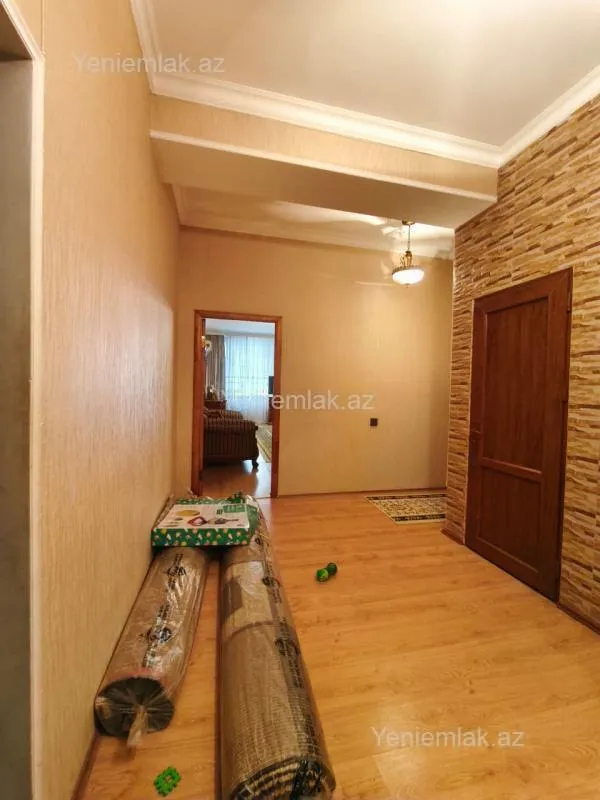 Satılır 3 otaqlı yeni tikili 158 m²