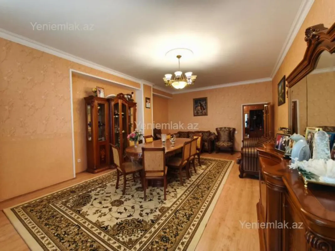 Satılır 3 otaqlı yeni tikili 158 m²