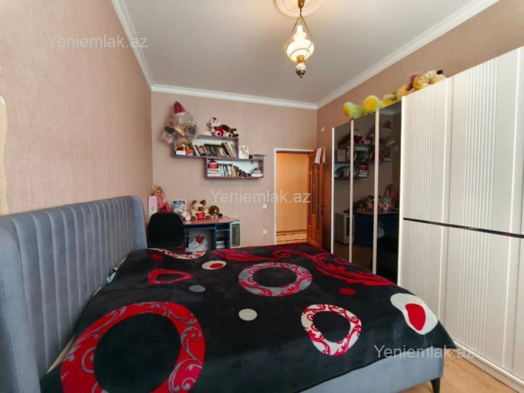 Satılır 3 otaqlı yeni tikili 158 m²