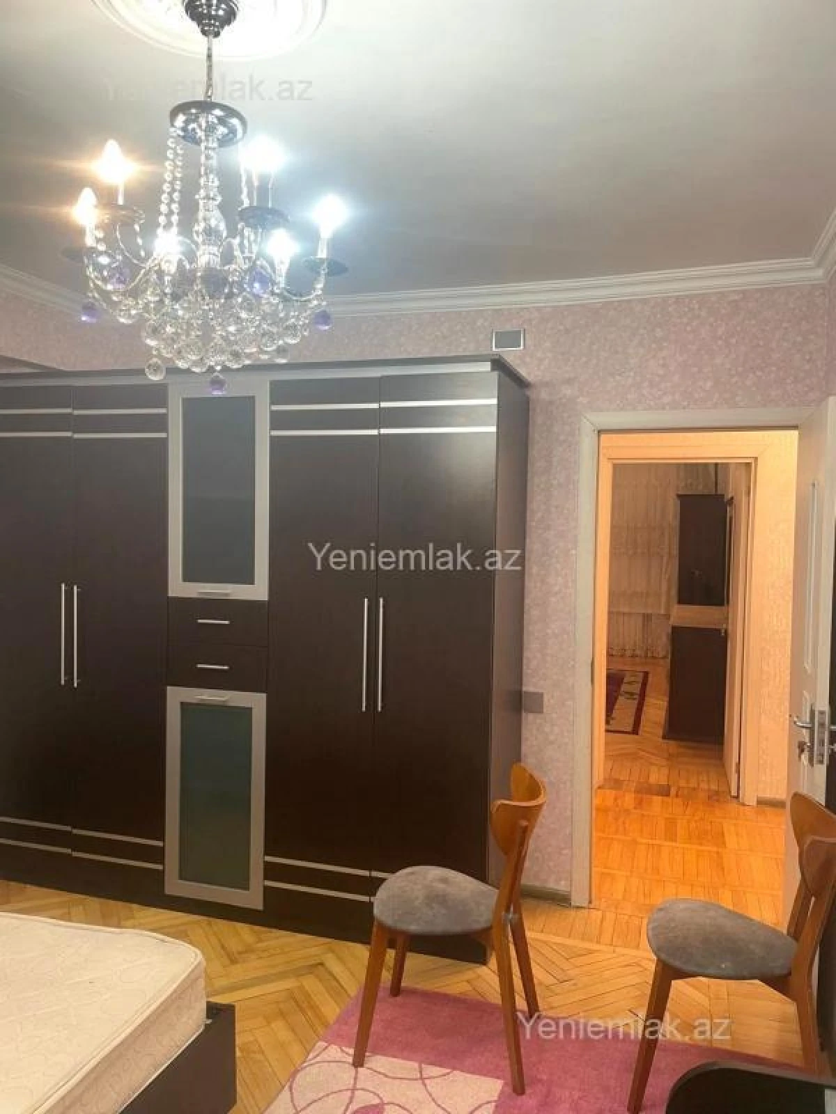 Satılır 2 otaqlı köhnə tikili 65 m²