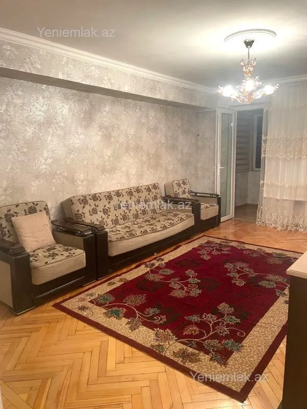 Satılır 2 otaqlı köhnə tikili 65 m²