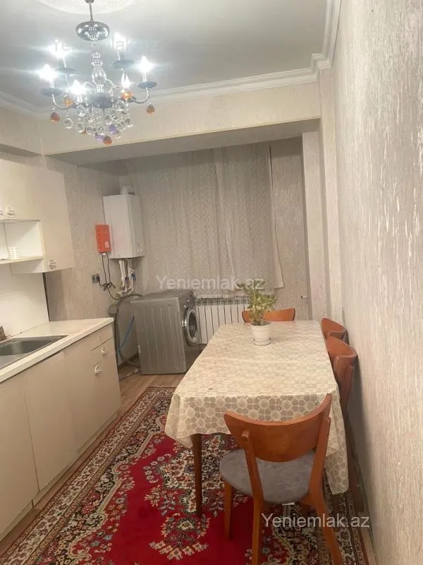 Satılır 2 otaqlı köhnə tikili 65 m²