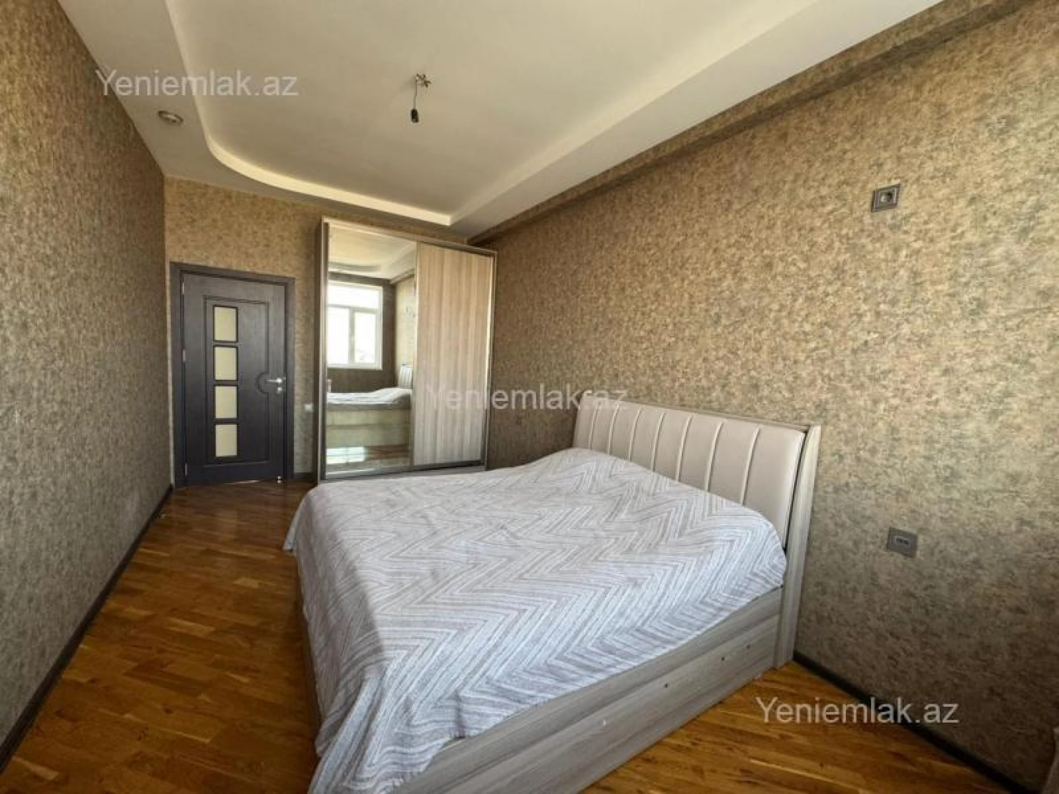 Satılır 3 otaqlı yeni tikili 89.5 m²