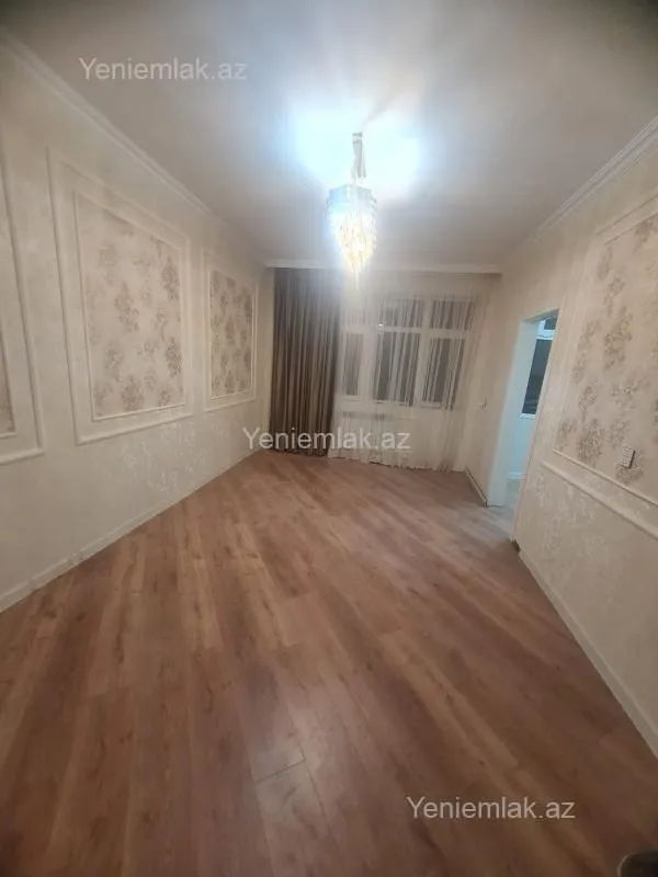 Satılır 2 otaqlı köhnə tikili 45 m²