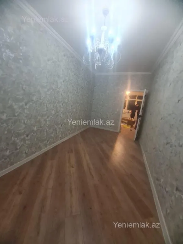 Satılır 2 otaqlı köhnə tikili 45 m²