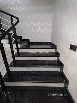 Satılır 6 otaqlı həyət evi 330 m²