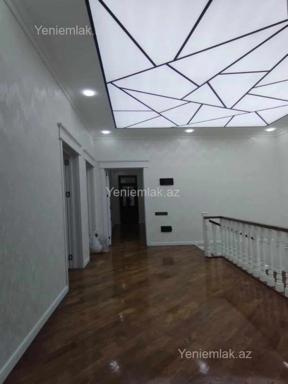 Satılır 6 otaqlı həyət evi 330 m²