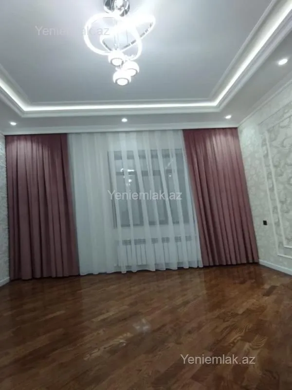 Satılır 6 otaqlı həyət evi 330 m²