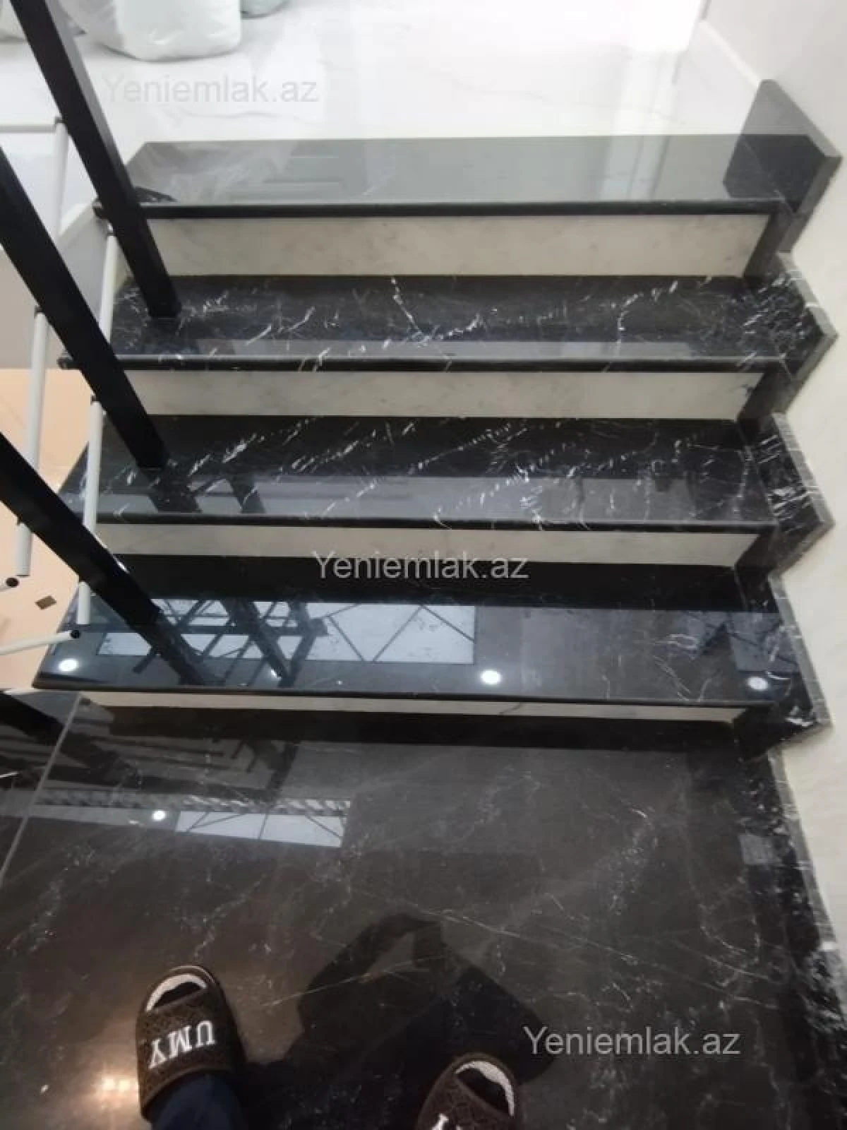 Satılır 6 otaqlı həyət evi 330 m²