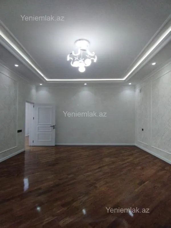 Satılır 6 otaqlı həyət evi 330 m²