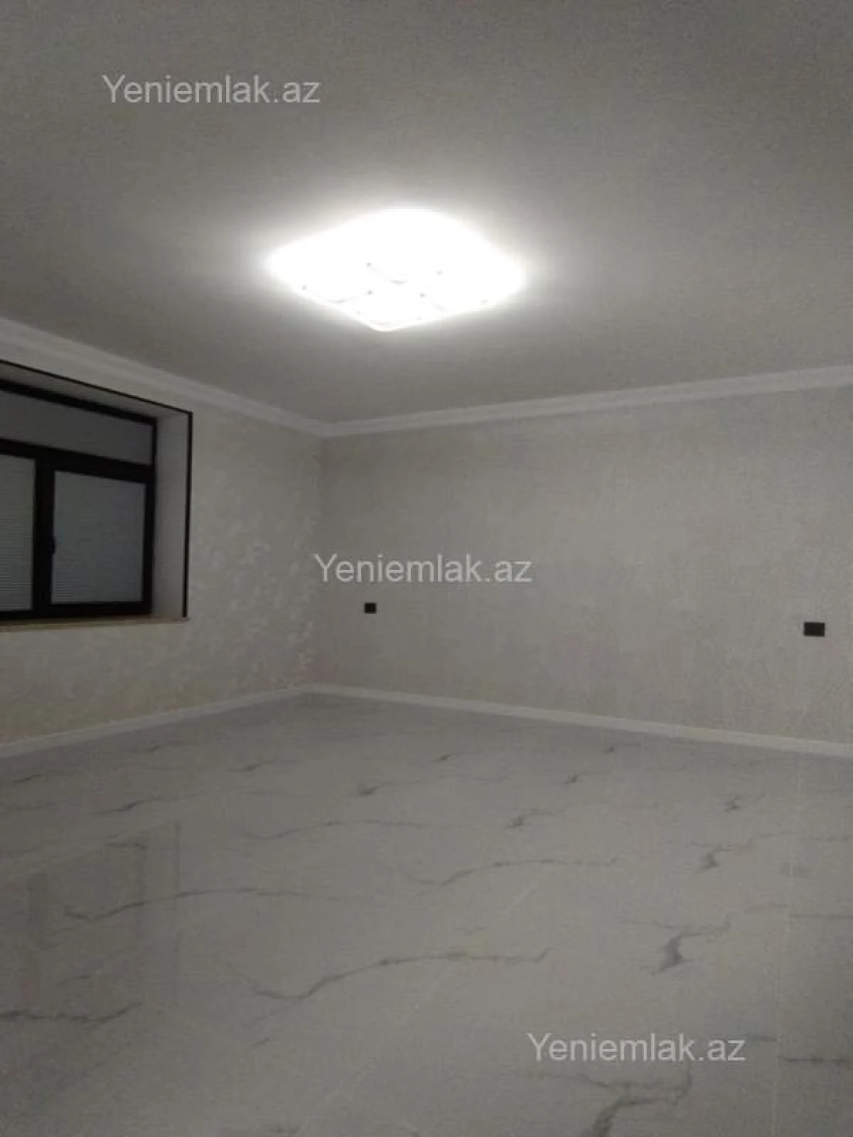 Satılır 6 otaqlı həyət evi 330 m²