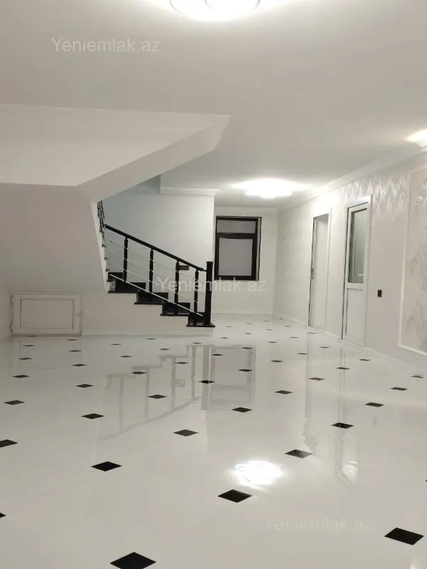 Satılır 6 otaqlı həyət evi 330 m²