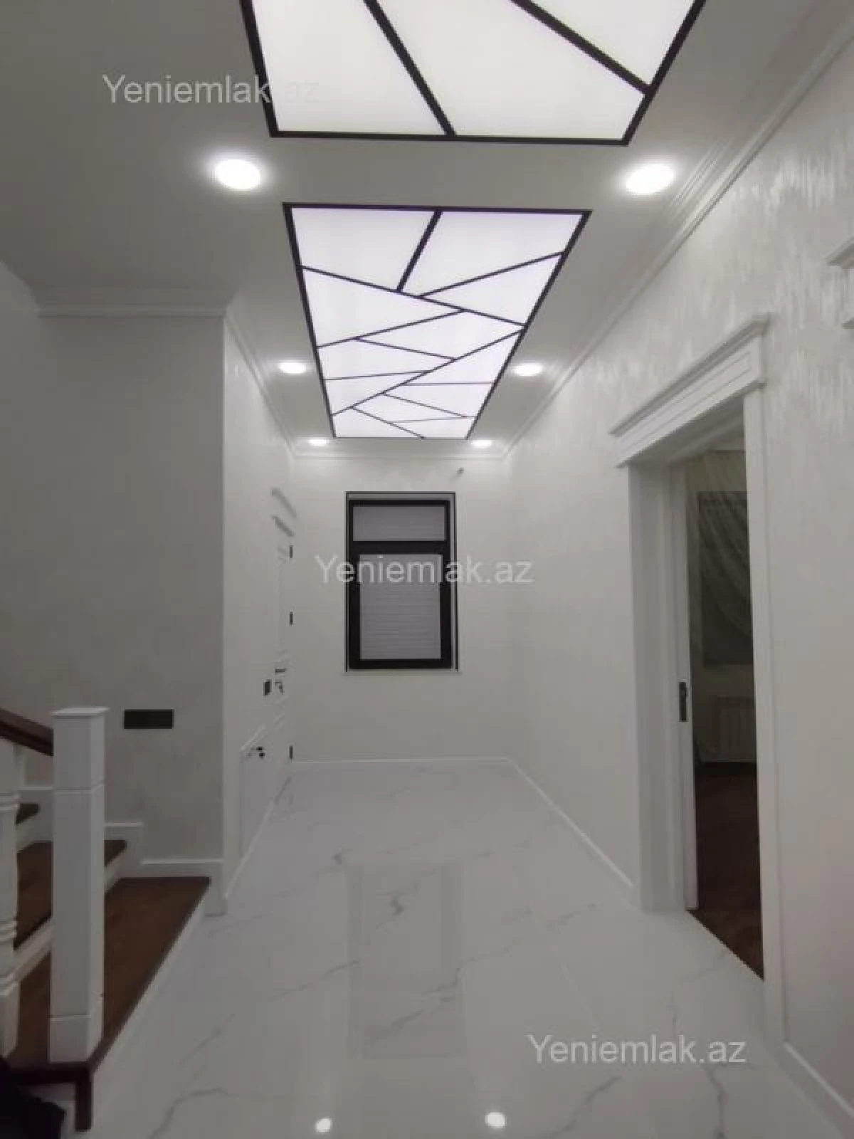 Satılır 6 otaqlı həyət evi 330 m²